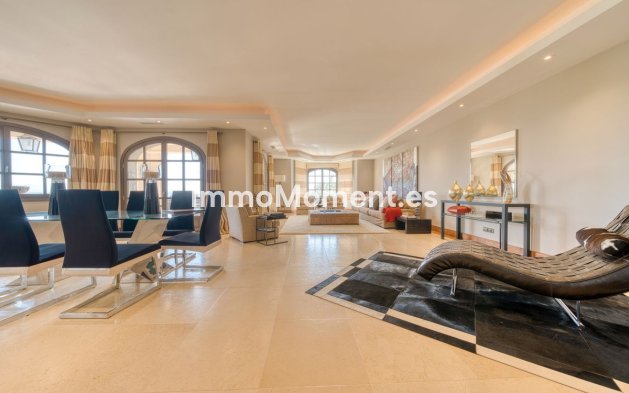 Wiederverkauf - Freistehende Villa - Sotogrande