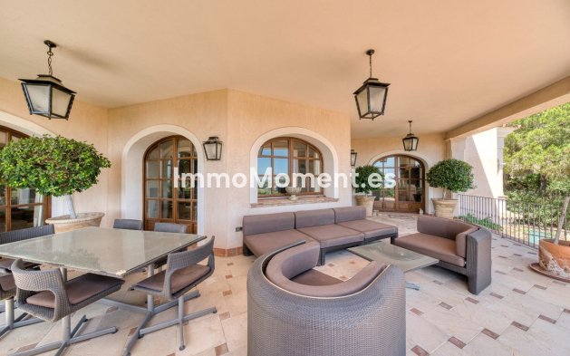 Wiederverkauf - Freistehende Villa - Sotogrande