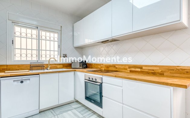 Resale - Villa - Estepona - New Golden Mile