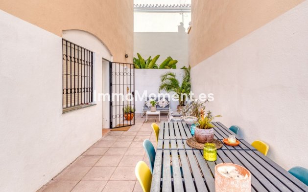 Resale - Villa - Estepona - New Golden Mile