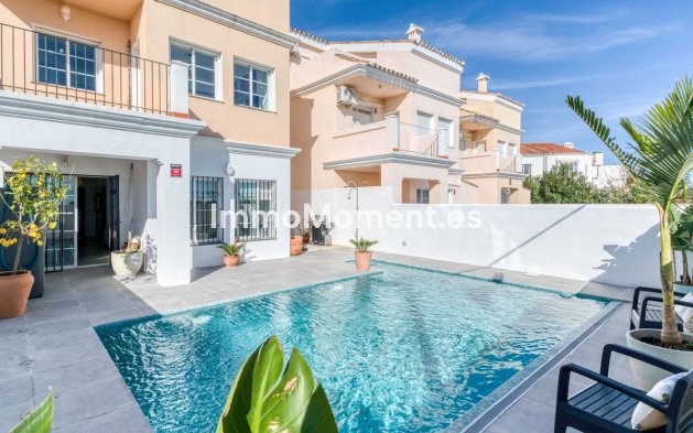 Resale - Villa - Estepona - New Golden Mile