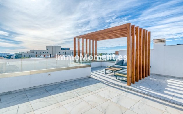 Resale - Apartment - Estepona - Estepona Centro