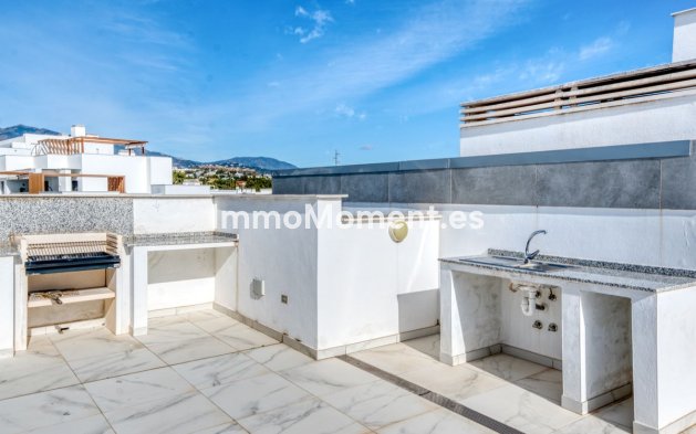 Resale - Apartment - Estepona - Estepona Centro