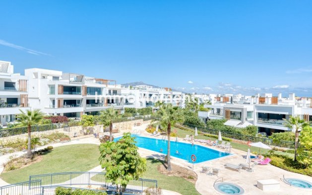 Resale - Apartment - Estepona - Estepona Centro
