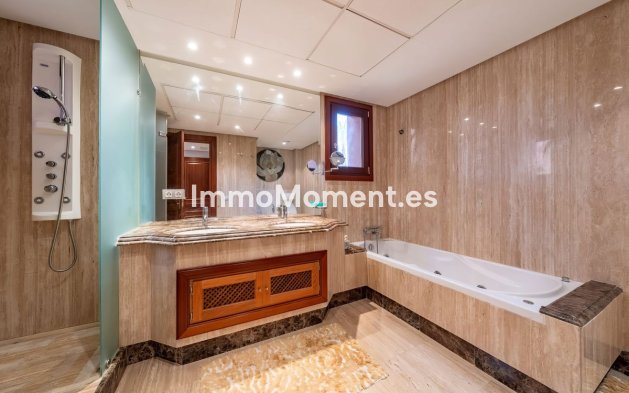 Wiederverkauf - Wohnung - Estepona  - New Golden Mile