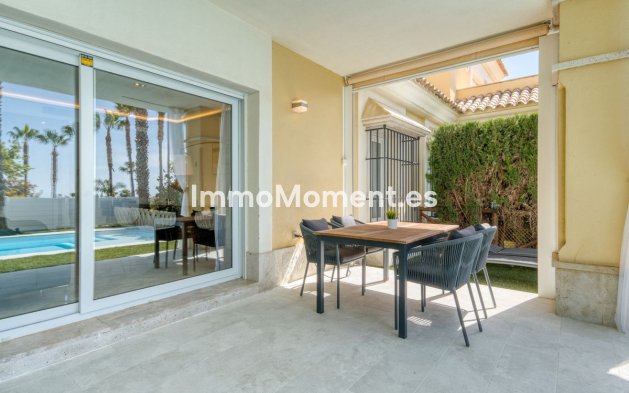 Resale - Villa - Marbella - Santa Clara