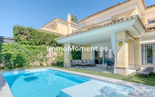 Resale - Villa - Marbella - Santa Clara
