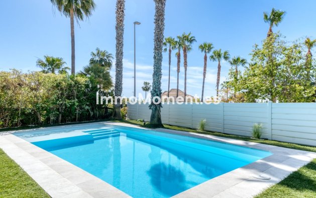 Resale - Villa - Marbella - Santa Clara