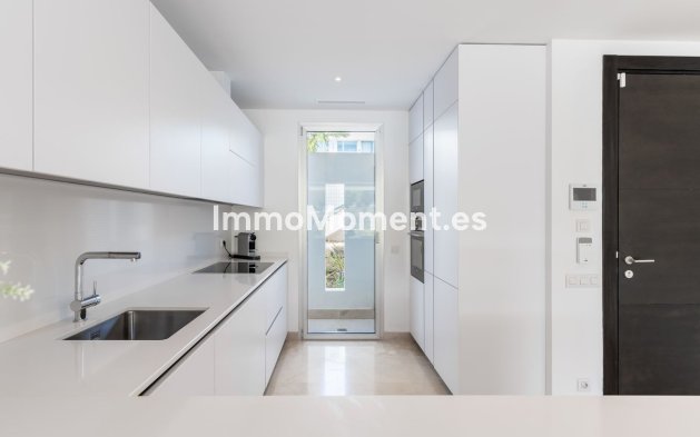 Resale - Townhouse - Marbella - Río Real