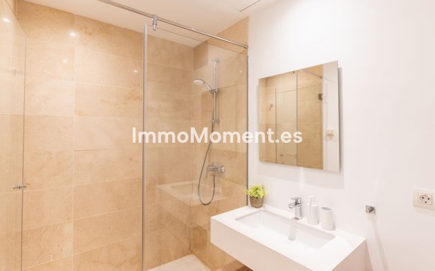 Resale - Townhouse - Marbella - Río Real