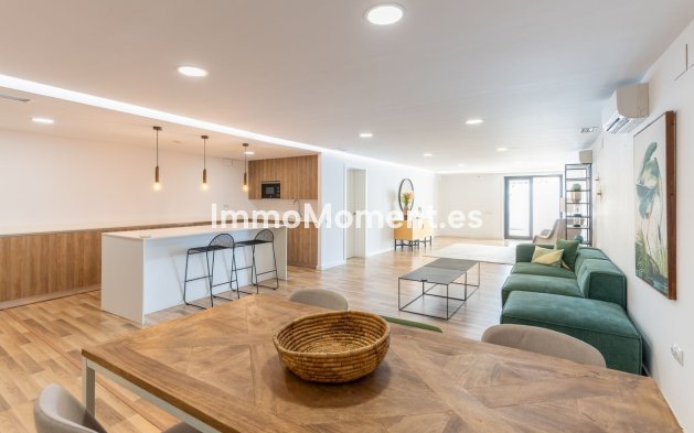 Bestaande woning - Appartement - Estepona  - Estepona Centro