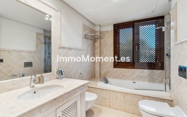 Revente - Appartement - Estepona  - Estepona Centro