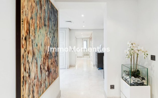 Revente - Appartement - Estepona  - Estepona Centro