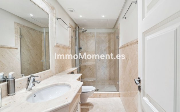 Revente - Appartement - Estepona  - Estepona Centro