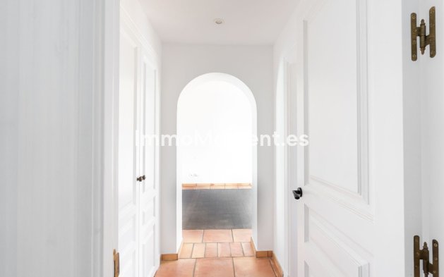 Wiederverkauf - Villa - Marbella - Guadalmina Baja