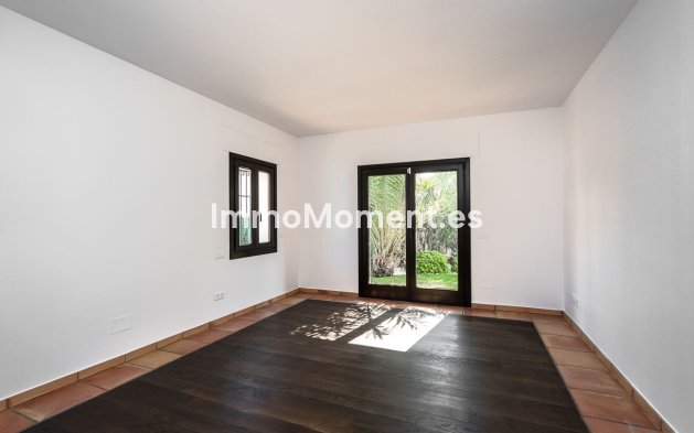 Wiederverkauf - Villa - Marbella - Guadalmina Baja