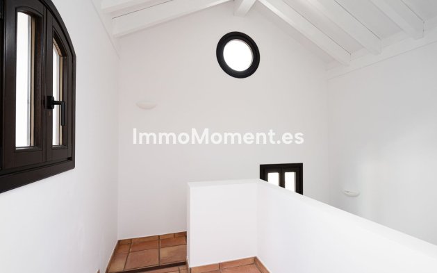 Wiederverkauf - Villa - Marbella - Guadalmina Baja