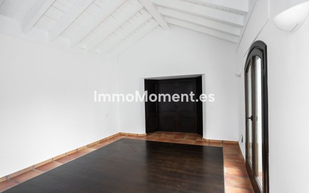 Wiederverkauf - Villa - Marbella - Guadalmina Baja