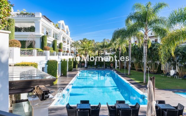Revente - Appartement - Estepona  - Estepona Centro