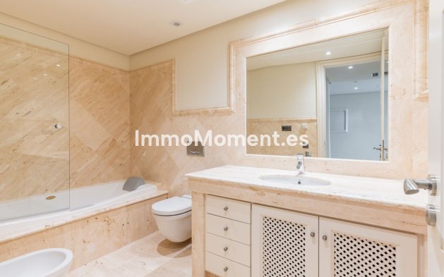 Revente - Appartement - Estepona  - Estepona Centro