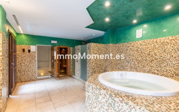 Revente - Appartement - Estepona  - Estepona Centro