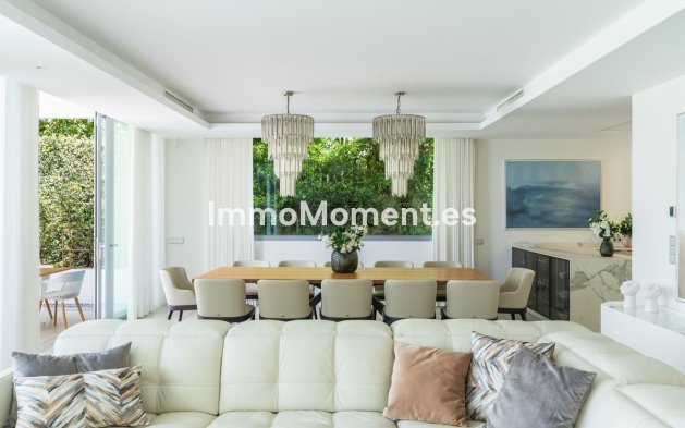 Resale - Villa - Marbella - Santa Clara