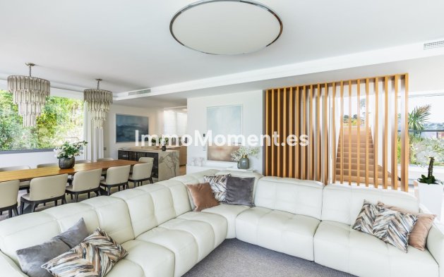 Resale - Villa - Marbella - Santa Clara