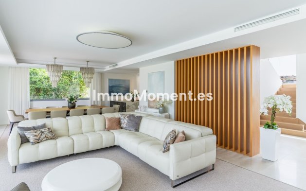 Resale - Villa - Marbella - Santa Clara