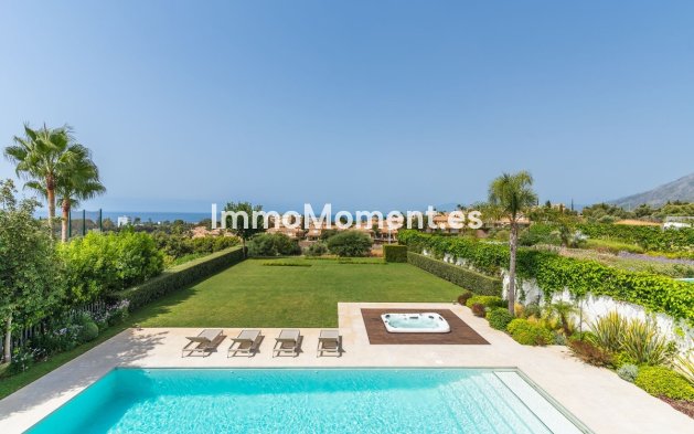 Resale - Villa - Marbella - Santa Clara