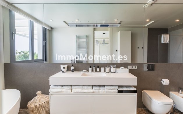 Resale - Villa - Marbella - Santa Clara