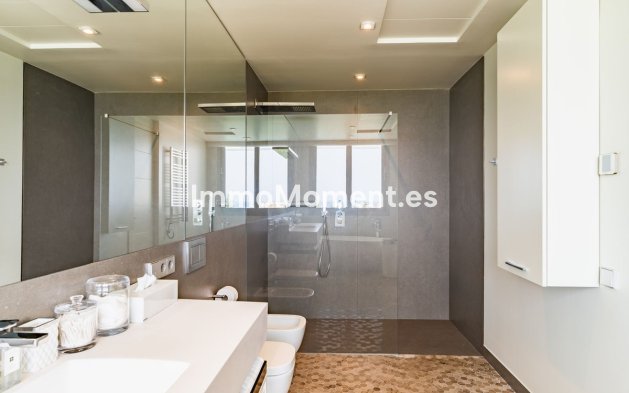 Resale - Villa - Marbella - Santa Clara