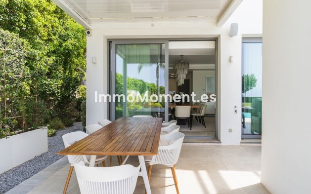Resale - Villa - Marbella - Santa Clara