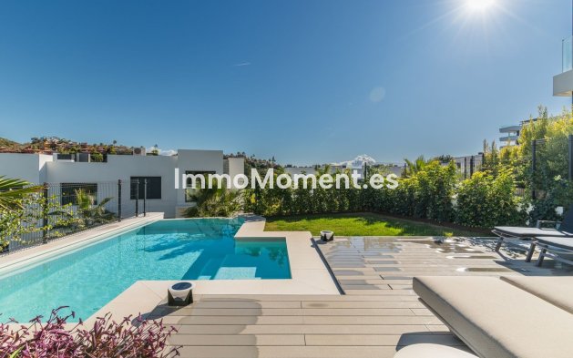Revente - Villa - Marbella - Santa Clara