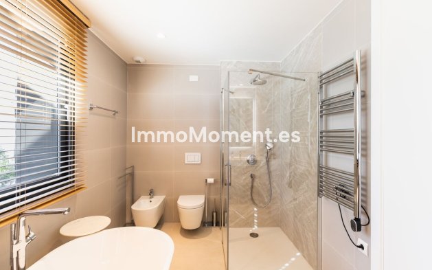 Revente - Villa - Marbella - Santa Clara