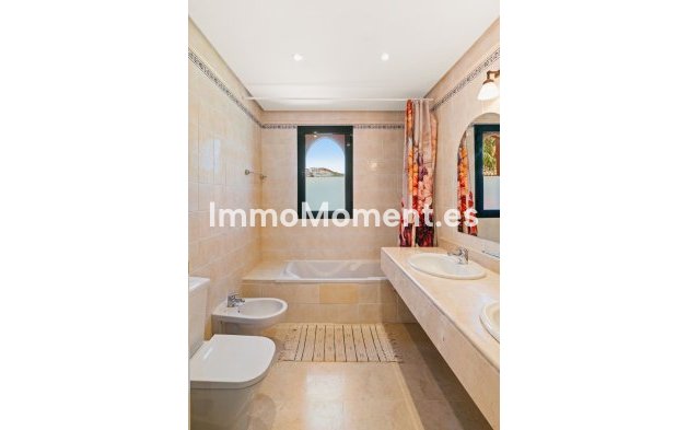 Resale - Apartment - Mijas - Calahonda