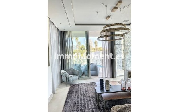 Wiederverkauf - Villa - Marbella - Nueva Andalucía