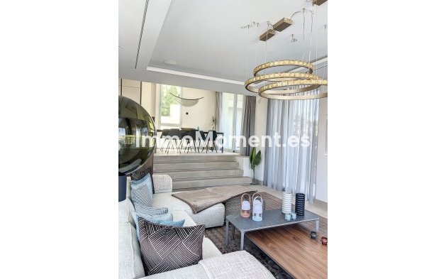 Wiederverkauf - Villa - Marbella - Nueva Andalucía