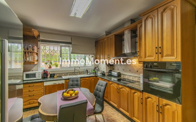 Wiederverkauf - Villa - Marbella - San Pedro de Alcántara