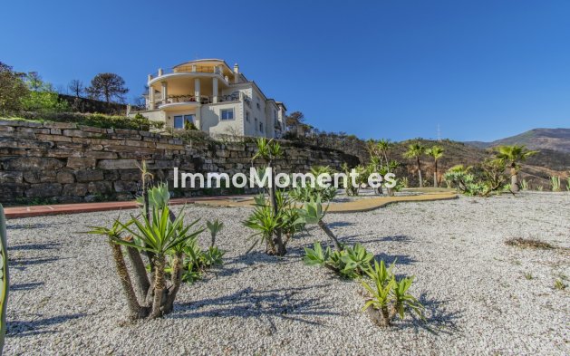 Wiederverkauf - Villa - Estepona  - Estepona Centro