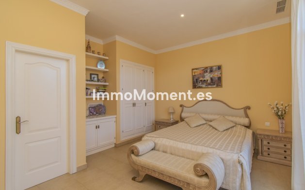 Wiederverkauf - Villa - Estepona  - Estepona Centro