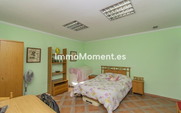 Wiederverkauf - Villa - Estepona  - Estepona Centro