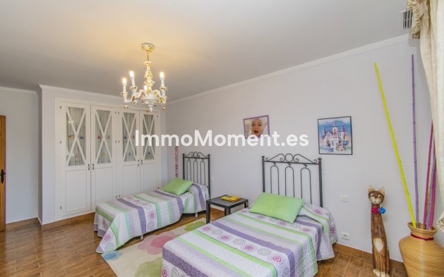 Wiederverkauf - Villa - Estepona  - Estepona Centro