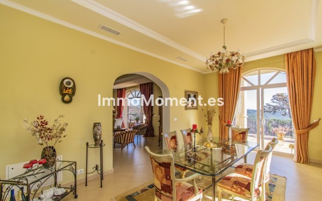 Wiederverkauf - Villa - Estepona  - Estepona Centro