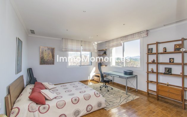 Wiederverkauf - Villa - Estepona  - Estepona Centro