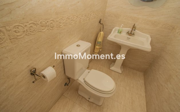 Wiederverkauf - Villa - Estepona  - Estepona Centro