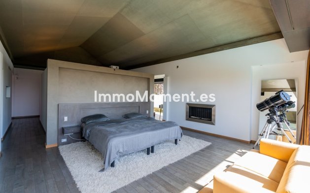 Bestaande woning - Villa - Estepona  - New Golden Mile