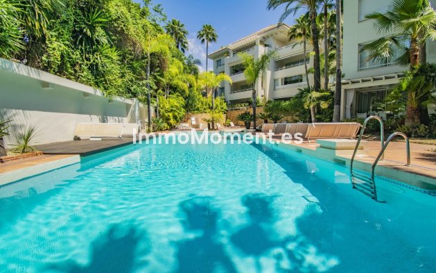 Resale - Apartment - Marbella - Nagüeles