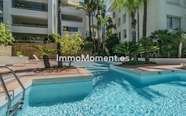 Resale - Apartment - Marbella - Nagüeles