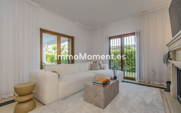Resale - Villa - Marbella - Nagüeles