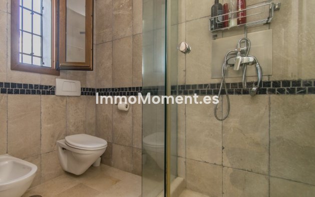 Resale - Villa - Marbella - Nagüeles